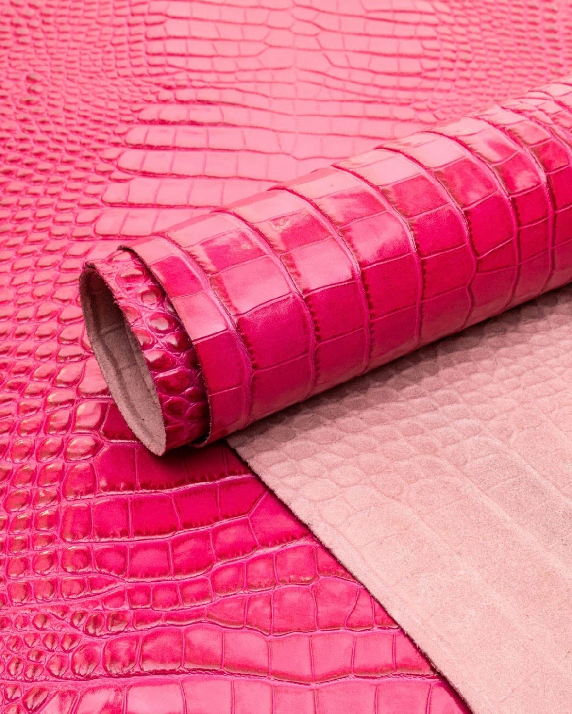 Leather Leash - Croco Fuchsia
